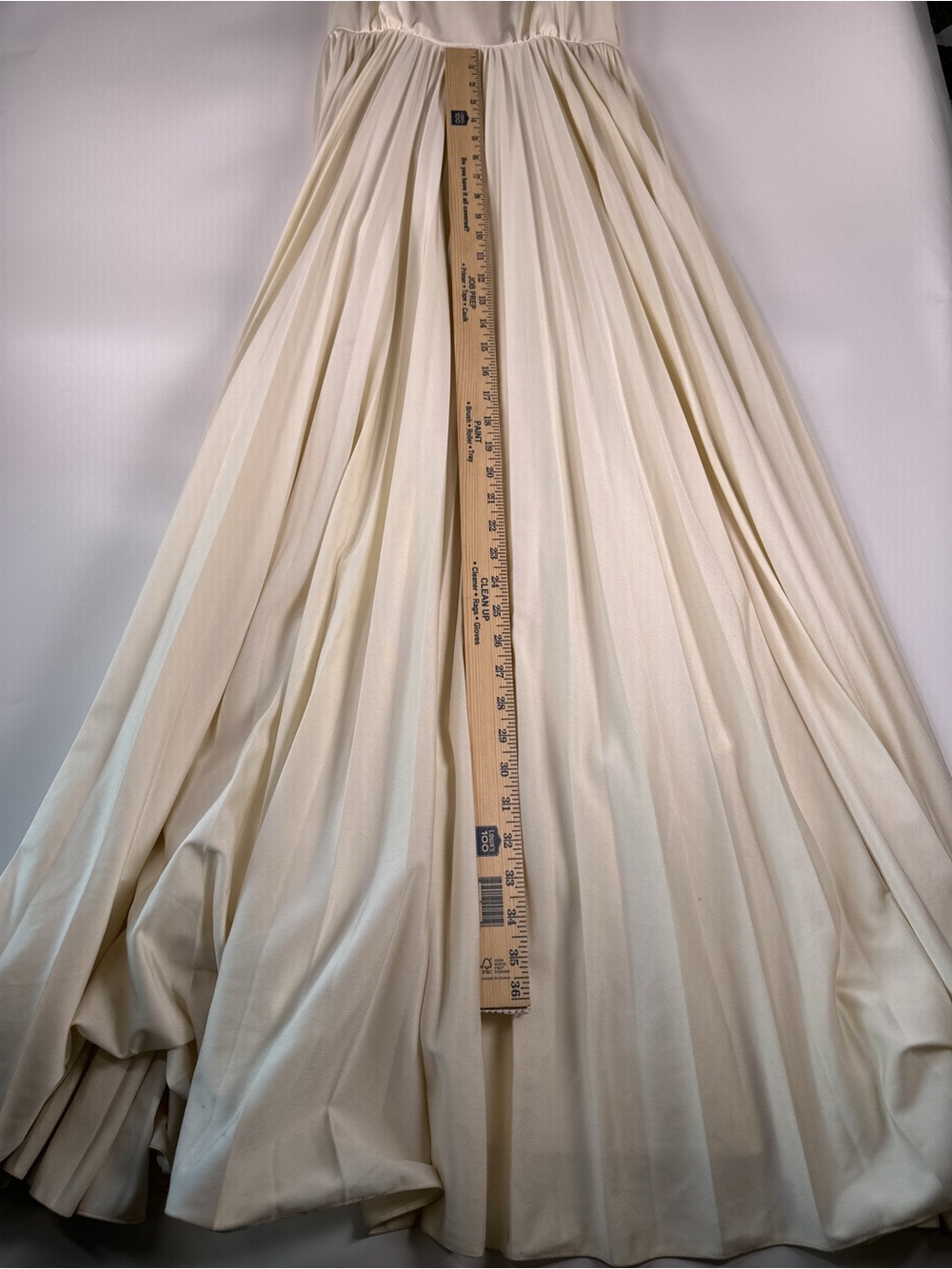 Mollie Parnis Neusteters Pleated Mock Neck Maxi Dress Cream Size 4 - Picture 3 of 16
